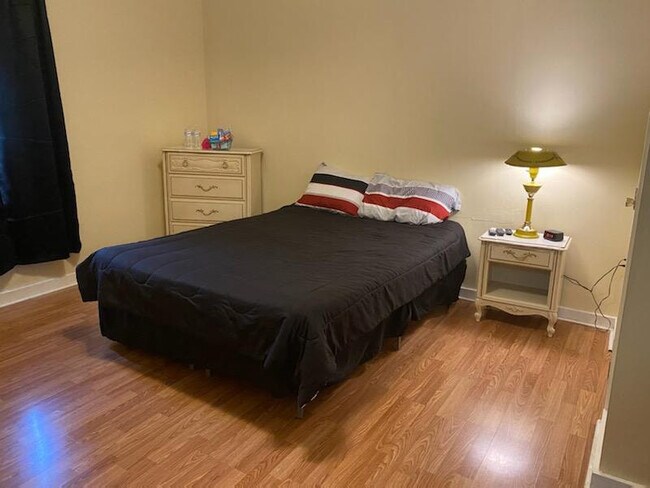 456 Woodlane Ave in Midland, PA - Building Photo - Building Photo