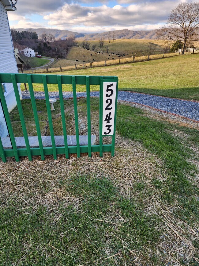 5243 Highland Rd Rentals in Dublin, VA