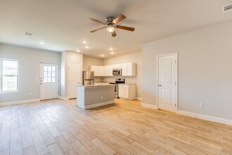 7216 Savannah Brooks in Live Oak, TX - Building Photo - Building Photo