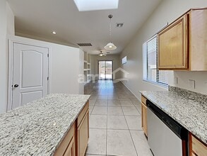 350 E Calle Nacrita in Green Valley, AZ - Building Photo - Building Photo