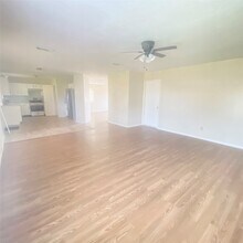 6527 River Bluff Dr in Houston, TX - Building Photo - Building Photo