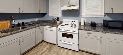 101 1/2 Calumet St, Unit 1 in Boston, MA - Building Photo - Building Photo