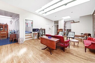 318 W 14th St in New York, NY - Foto de edificio - Building Photo