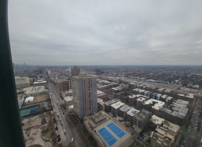 5415 N Sheridan Rd in Chicago, IL - Building Photo - Building Photo