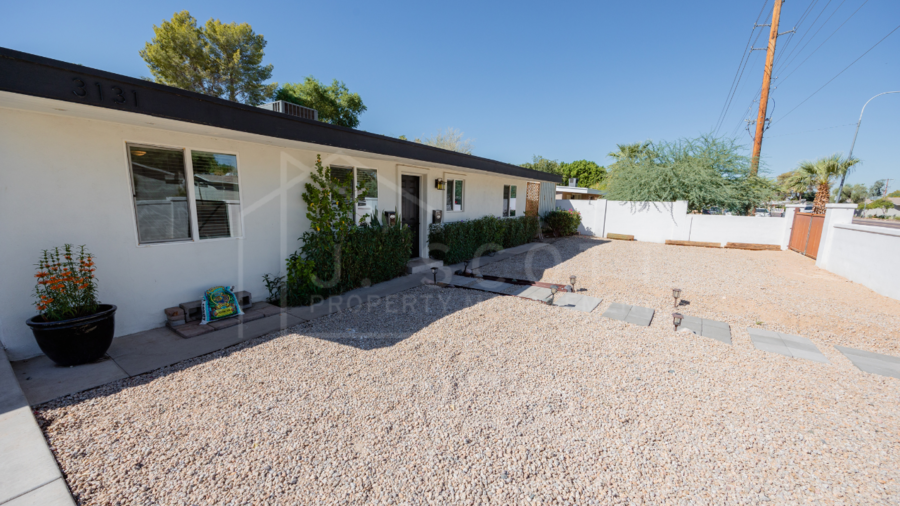 3131 E Osborn Rd in Phoenix, AZ - Building Photo