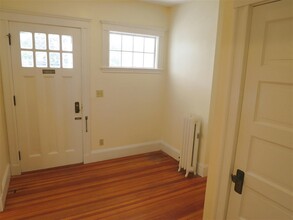 5 Freeman St, Unit 1 in Arlington, MA - Building Photo - Building Photo