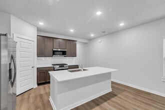 8550 Blueberry Ash St in Magnolia, TX - Building Photo - Building Photo