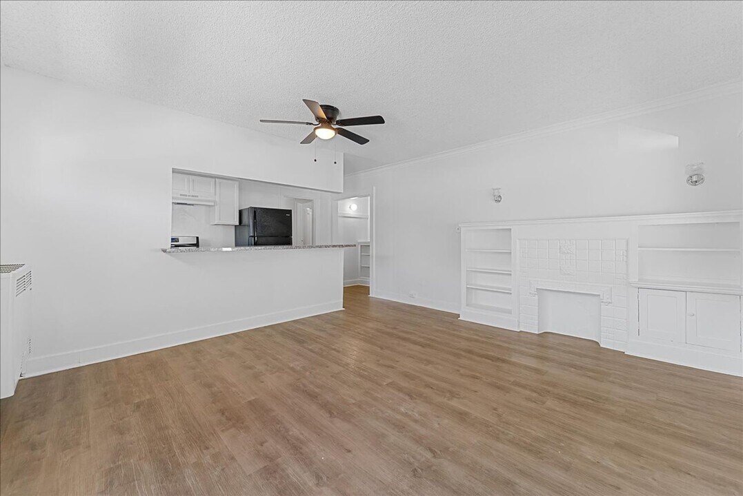 1405 Cedar Ave in Long Beach, CA - Building Photo