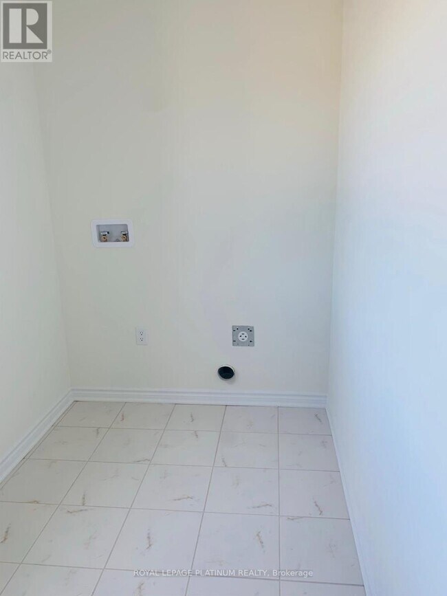 1366 Sycamore Garden in Milton, ON - Building Photo - Building Photo