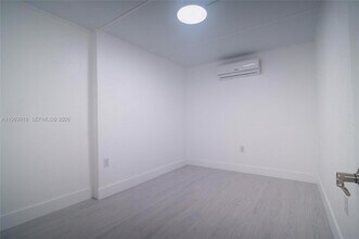 595 NW 139th Terrace in North Miami, FL - Building Photo - Building Photo