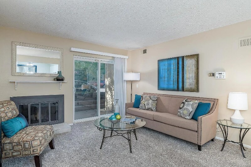 7395 E Eastman Ave in Denver, CO - Foto de edificio