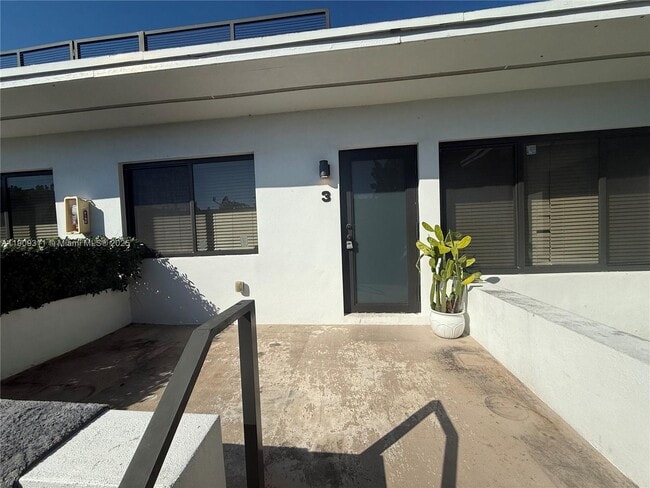 1765 Normandy Dr in Miami Beach, FL - Building Photo - Building Photo