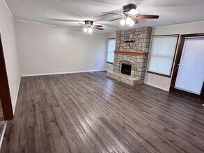 235 N Michigan St in Lawrence, KS - Building Photo - Building Photo