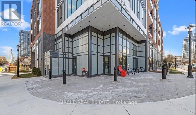 2088 James St in Burlington, ON - Building Photo - Building Photo