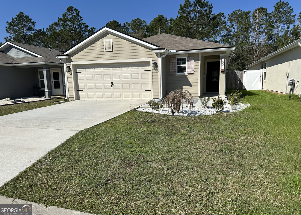 152 Ashwood Cir in St. Marys, GA - Building Photo