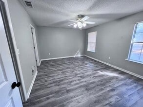 6311 Thomasville Rd in Tallahassee, FL - Building Photo - Building Photo