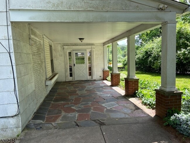 property at 11 Mt Bethel Rd