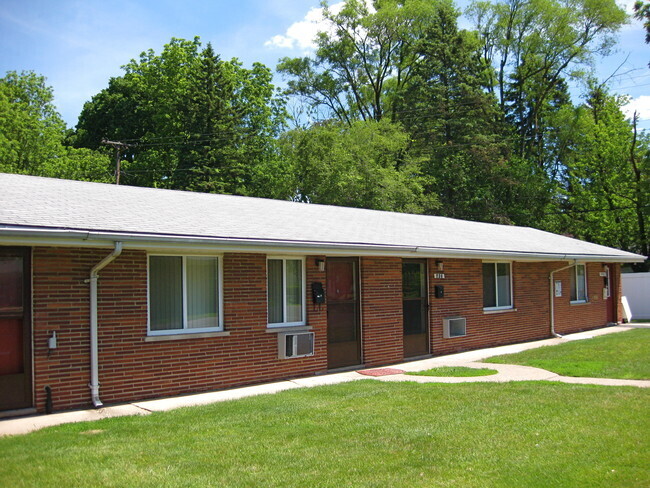 Campbell Apartments in Ypsilanti, MI - Building Photo