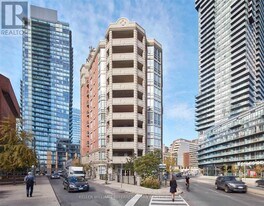 20 Collier St in Toronto, ON - Building Photo