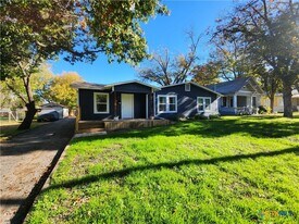 521 Willow Ave in New Braunfels, TX - Building Photo