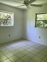 10452 Kidron Ave, Unit A in Englewood, FL - Foto de edificio - Building Photo