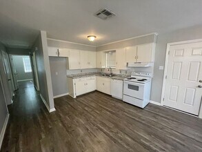 4604 Donnie Ave in Bossier City, LA - Building Photo - Building Photo
