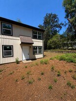 4176 Brewster Rd in Tallahassee, FL - Building Photo