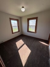 3305 S Harrison St in Fort Wayne, IN - Building Photo - Building Photo