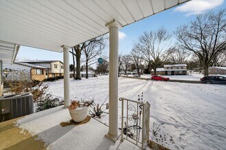 6644 Ravenwood Ave NW in Canton, OH - Foto de edificio - Building Photo