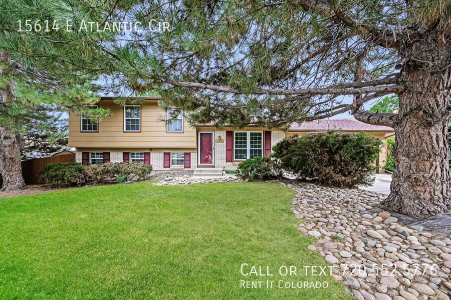 15614 E Atlantic Cir in Aurora, CO - Building Photo