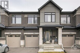 634 Putney Cres in Ottawa, ON - Building Photo