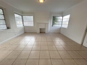 701 NE 86th St in Miami, FL - Building Photo - Building Photo