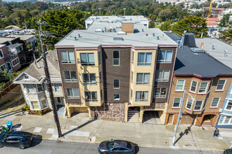 330 Parnassus Ave in San Francisco, CA - Building Photo - Building Photo