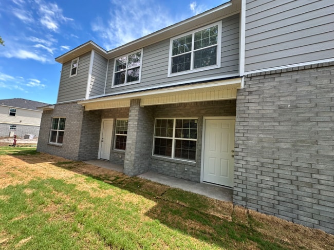 987 S Benchmark Ln, Unit 1 in Fayetteville, AR - Building Photo - Building Photo