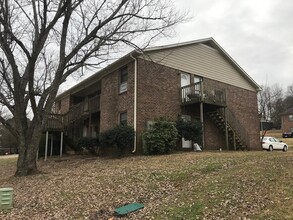 1501 Barrington Rd NW in Huntsville, AL - Building Photo - Building Photo