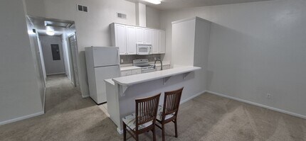 1861 Hopkins Dr in Tallahassee, FL - Building Photo - Building Photo