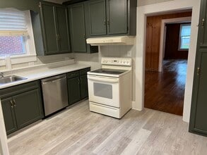 60 Pulliam St in Marion, NC - Foto de edificio - Building Photo