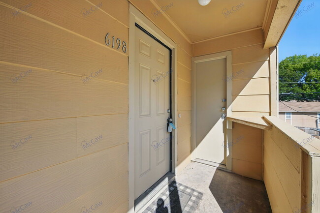 6198 Vega Dr in Fort Worth, TX - Building Photo - Building Photo