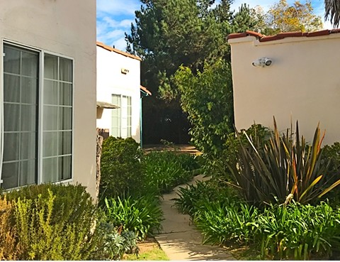 1821 De La Vina St in Santa Barbara, CA - Building Photo - Building Photo