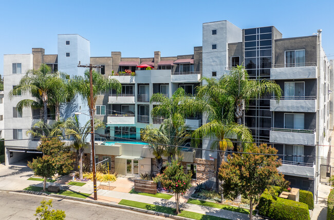 Archview Apartments in Sherman Oaks, CA - Building Photo - Building Photo