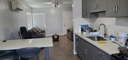 4323 Central Ave in San Diego, CA - Foto de edificio - Building Photo