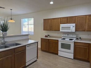 4160 S Splendor Ct in Gilbert, AZ - Building Photo - Building Photo