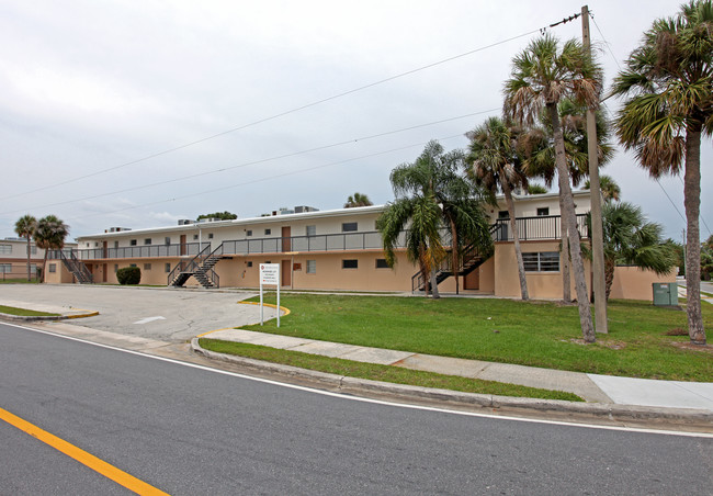 Southgate Apartments in Melbourne, FL - Foto de edificio - Building Photo