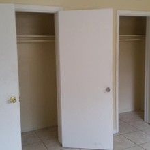 330 Sharar Ave in Opa Locka, FL - Building Photo - Building Photo