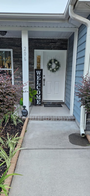 property at 206 New Iris Ln