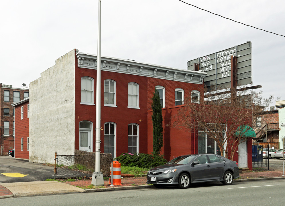 7 W Marshall St in Richmond, VA - Building Photo