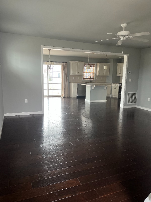 102 Landover Ct in Enola, PA - Building Photo - Building Photo