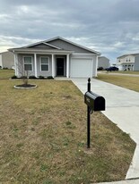 1421 Centipede Dr in Rocky Mount, NC - Building Photo