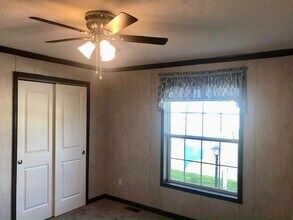 92 Fox Cir in Lockport, NY - Building Photo - Building Photo