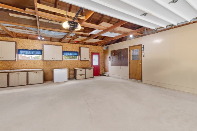 1614 Dawn St in Algoma, WI - Building Photo - Building Photo